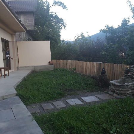 Ferienwohnung Ano'A Bordschomi Exterior foto