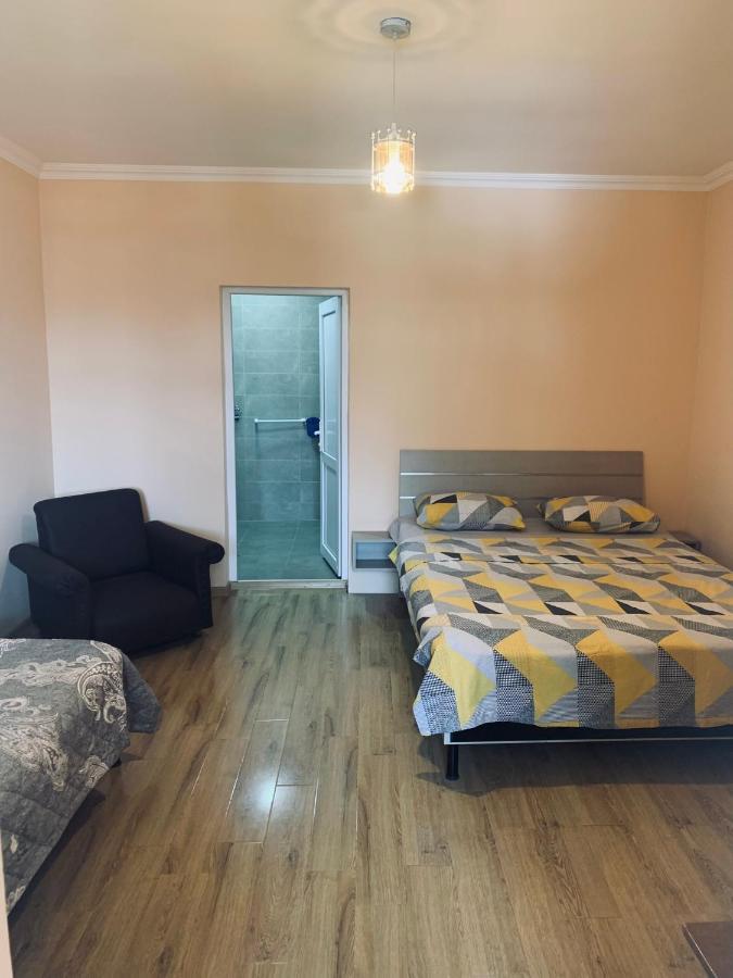 Ferienwohnung Ano'A Bordschomi Exterior foto