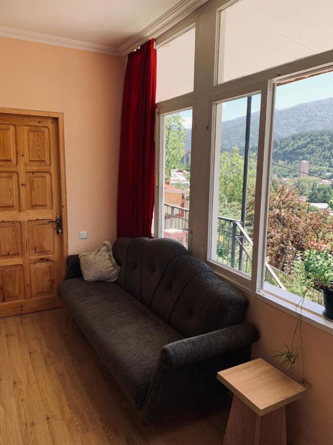 Ferienwohnung Ano'A Bordschomi Exterior foto