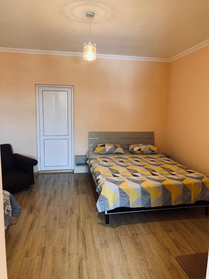 Ferienwohnung Ano'A Bordschomi Exterior foto