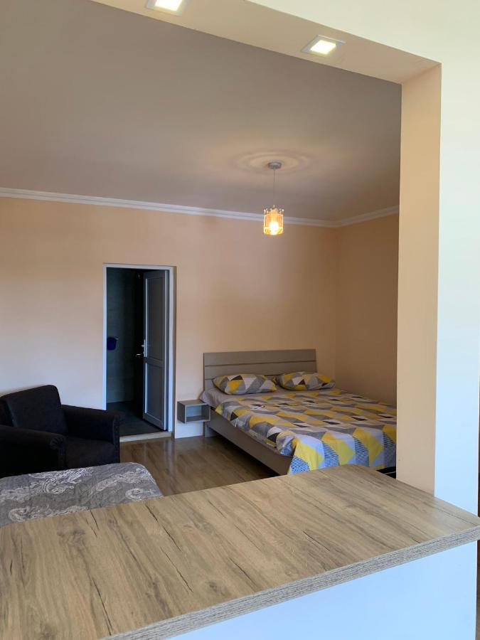 Ferienwohnung Ano'A Bordschomi Exterior foto