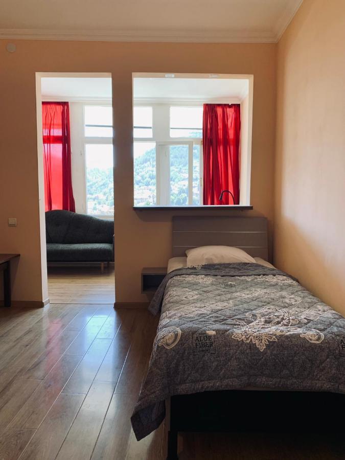 Ferienwohnung Ano'A Bordschomi Exterior foto