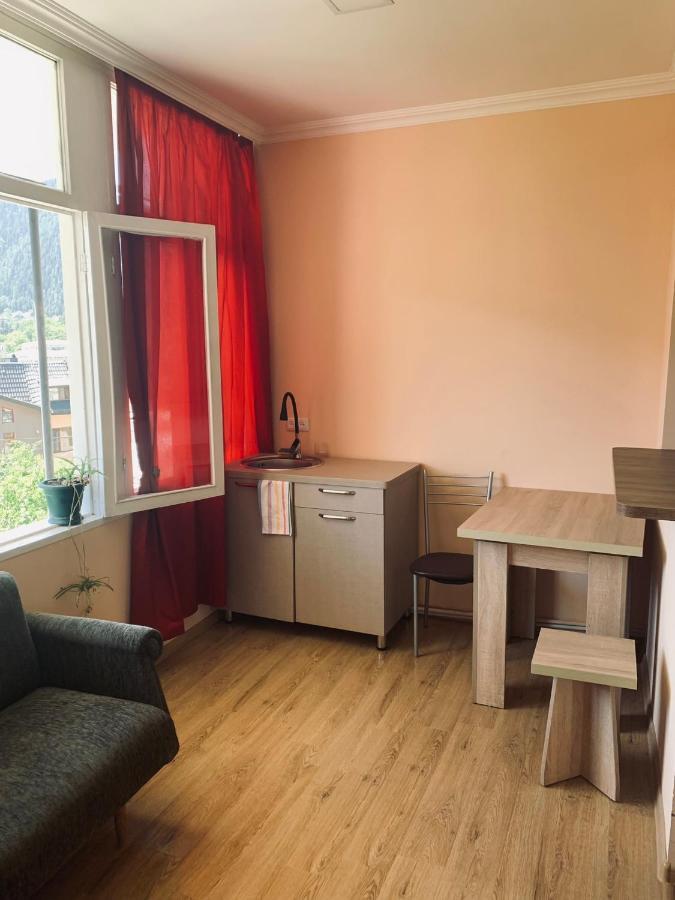 Ferienwohnung Ano'A Bordschomi Exterior foto