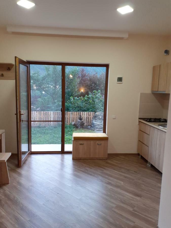 Ferienwohnung Ano'A Bordschomi Exterior foto