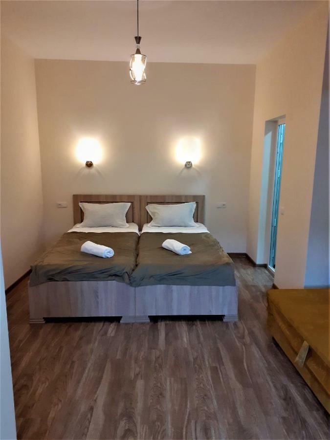 Ferienwohnung Ano'A Bordschomi Exterior foto