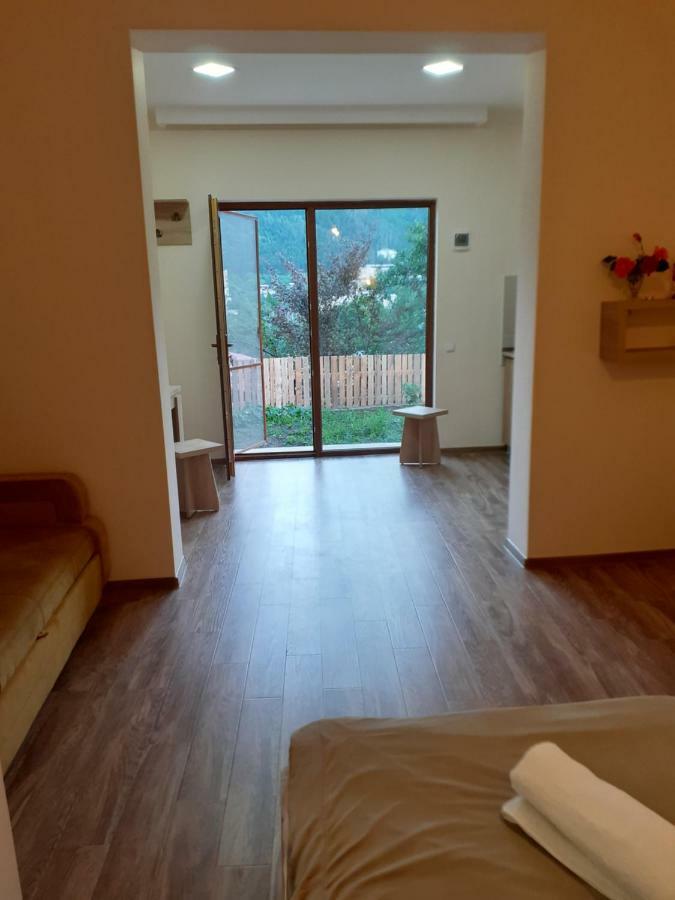 Ferienwohnung Ano'A Bordschomi Exterior foto