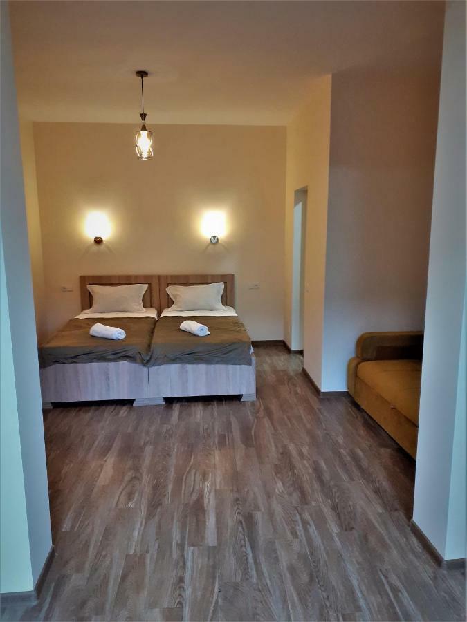 Ferienwohnung Ano'A Bordschomi Exterior foto